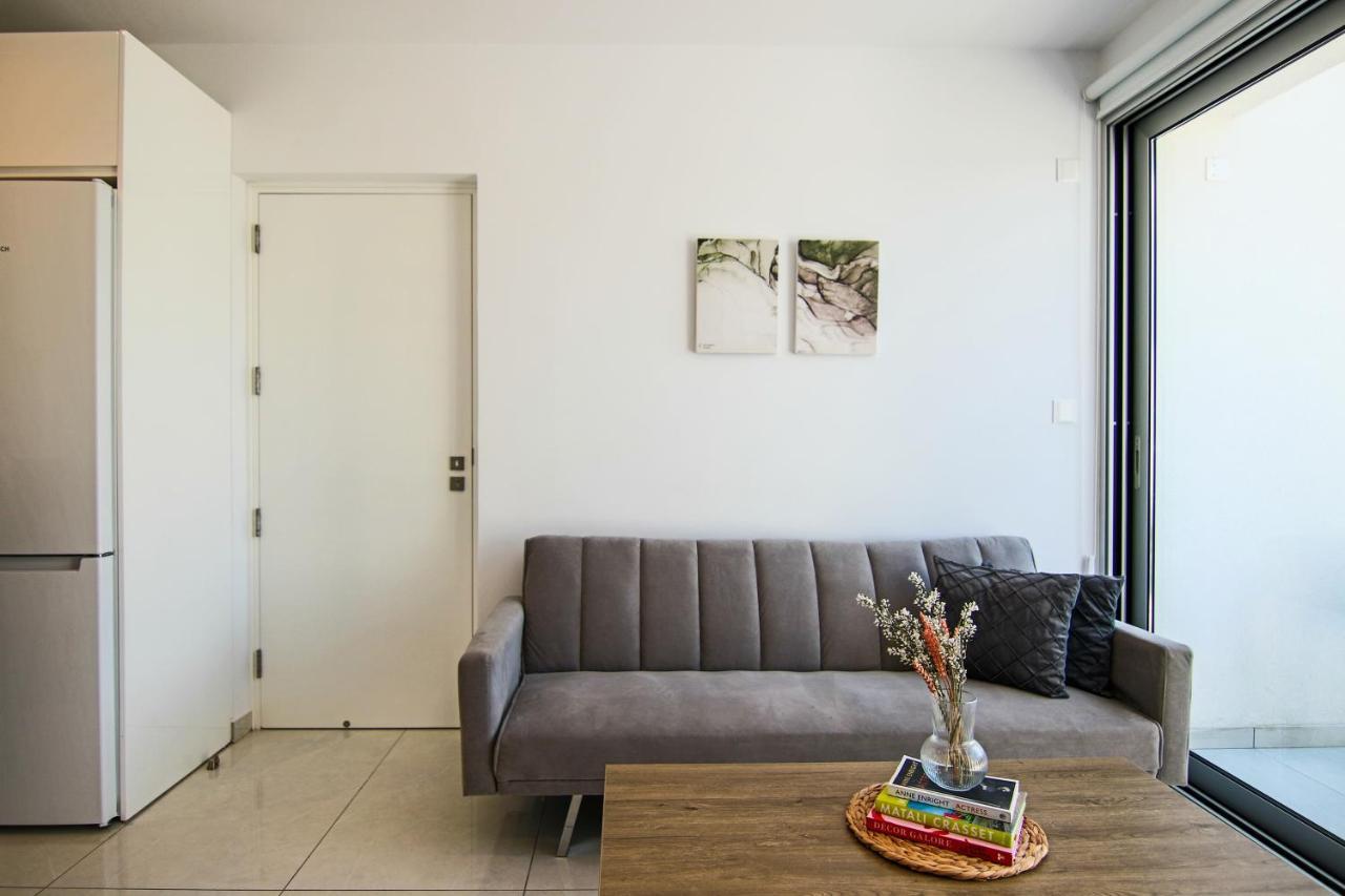 Phaedrus Living - Seaside Executive Flat Harbour 207 Apartment Paphos ภายนอก รูปภาพ